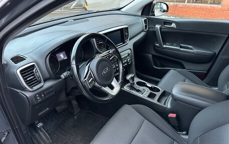 KIA Sportage IV рестайлинг, 2018 год, 2 300 000 рублей, 19 фотография