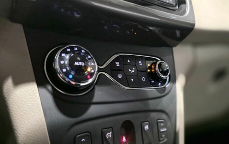 Renault Logan II, 2014 год, 699 000 рублей, 16 фотография