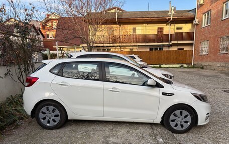 KIA Rio III рестайлинг, 2015 год, 920 000 рублей, 3 фотография