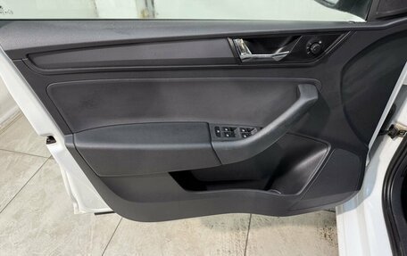 Skoda Rapid I, 2018 год, 1 199 800 рублей, 7 фотография