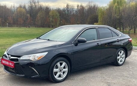 Toyota Camry, 2016 год, 1 490 000 рублей, 2 фотография