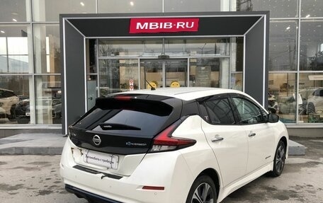 Nissan Leaf II, 2018 год, 1 249 000 рублей, 7 фотография