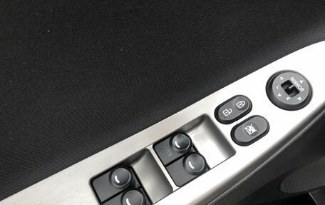 Hyundai Solaris II рестайлинг, 2016 год, 920 000 рублей, 13 фотография