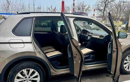 Volkswagen Tiguan II, 2019 год, 2 690 000 рублей, 3 фотография