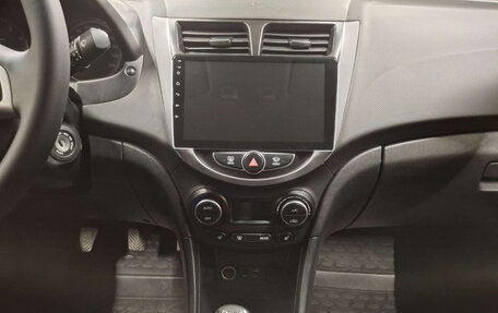 Hyundai Solaris II рестайлинг, 2016 год, 999 000 рублей, 18 фотография