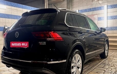 Volkswagen Tiguan II, 2017 год, 2 470 000 рублей, 2 фотография