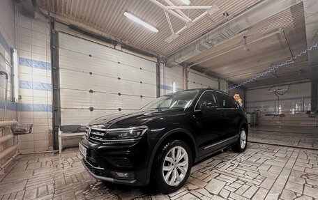 Volkswagen Tiguan II, 2017 год, 2 470 000 рублей, 4 фотография