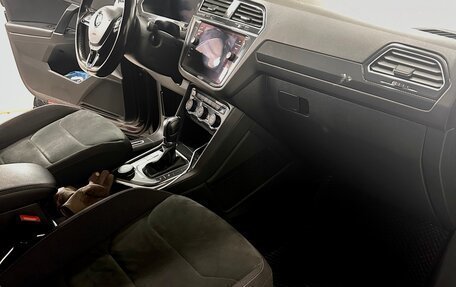 Volkswagen Tiguan II, 2017 год, 2 470 000 рублей, 9 фотография