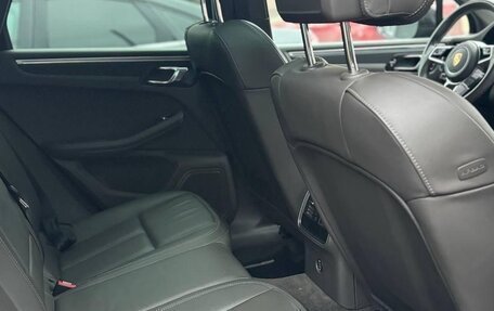 Porsche Macan I рестайлинг, 2018 год, 4 000 000 рублей, 8 фотография