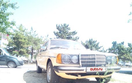 Mercedes-Benz W123, 1981 год, 360 000 рублей, 2 фотография