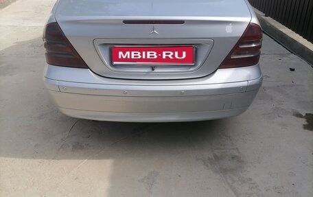 Mercedes-Benz C-Класс, 2003 год, 620 000 рублей, 1 фотография