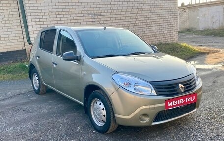 Renault Sandero I, 2012 год, 695 000 рублей, 3 фотография
