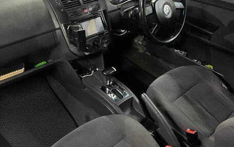 Volkswagen Polo IV рестайлинг, 2002 год, 250 000 рублей, 11 фотография