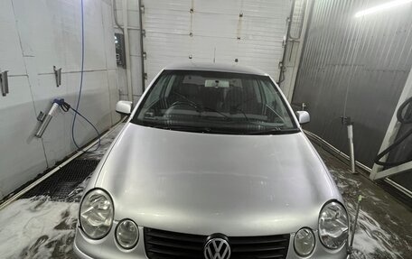 Volkswagen Polo IV рестайлинг, 2002 год, 250 000 рублей, 3 фотография