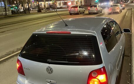 Volkswagen Polo IV рестайлинг, 2002 год, 250 000 рублей, 17 фотография