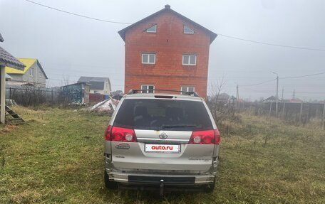 Toyota Sienna II рестайлинг, 2005 год, 1 000 000 рублей, 6 фотография