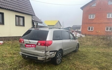 Toyota Sienna II рестайлинг, 2005 год, 1 000 000 рублей, 7 фотография