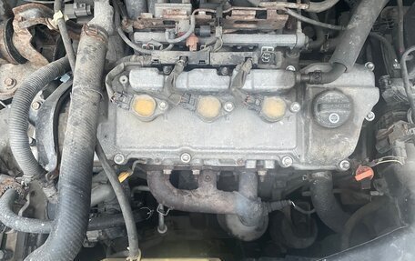 Toyota Sienna II рестайлинг, 2005 год, 1 000 000 рублей, 24 фотография