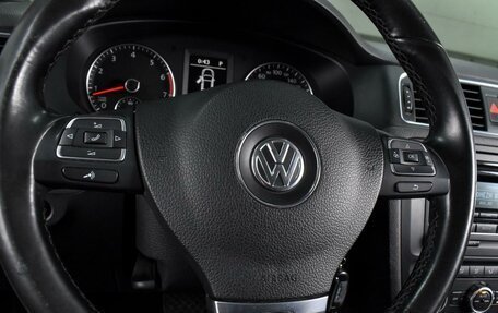 Volkswagen Jetta VI, 2012 год, 1 239 000 рублей, 13 фотография
