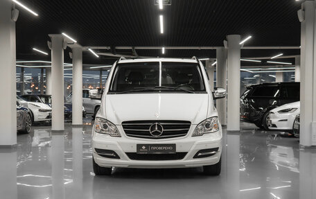 Mercedes-Benz Viano, 2014 год, 3 000 000 рублей, 3 фотография