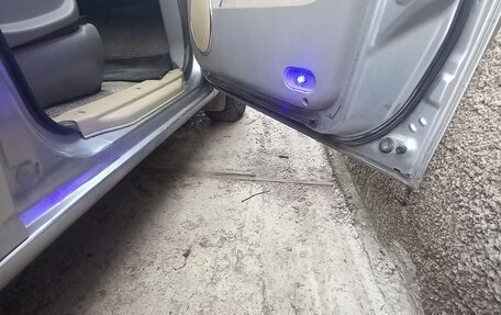 KIA Carnival III, 2005 год, 450 000 рублей, 4 фотография