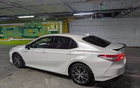 Toyota Camry, 2021 год, 3 600 000 рублей, 4 фотография