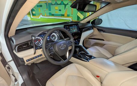 Toyota Camry, 2021 год, 3 600 000 рублей, 8 фотография