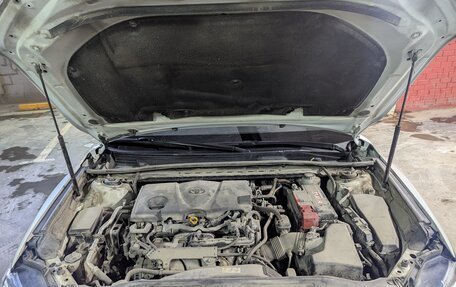 Toyota Camry, 2021 год, 3 600 000 рублей, 14 фотография