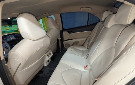 Toyota Camry, 2021 год, 3 600 000 рублей, 11 фотография