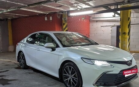 Toyota Camry, 2021 год, 3 600 000 рублей, 7 фотография