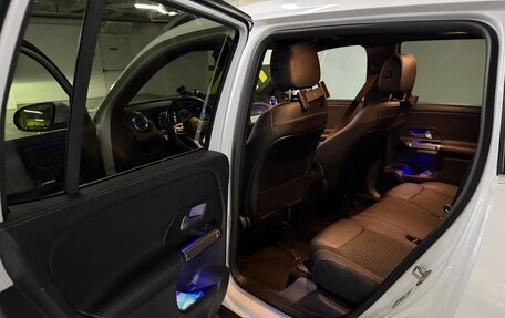 Mercedes-Benz GLB, 2021 год, 4 900 000 рублей, 28 фотография