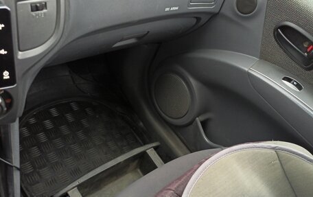 Hyundai Matrix I рестайлинг, 2004 год, 550 000 рублей, 23 фотография