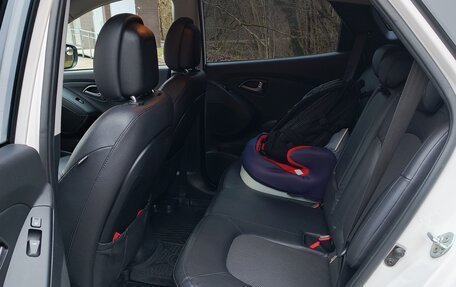 Hyundai ix35 I рестайлинг, 2013 год, 1 380 000 рублей, 11 фотография