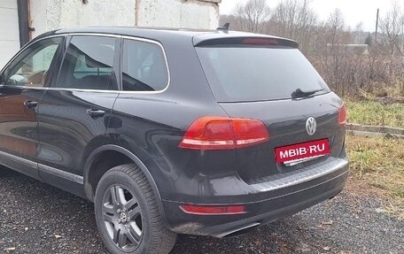 Volkswagen Touareg III, 2010 год, 1 150 000 рублей, 2 фотография