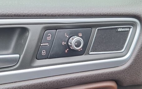 Volkswagen Touareg III, 2010 год, 1 150 000 рублей, 15 фотография