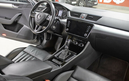 Skoda Superb III рестайлинг, 2019 год, 1 998 000 рублей, 11 фотография