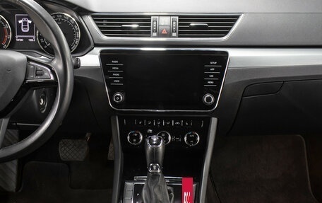 Skoda Superb III рестайлинг, 2019 год, 1 998 000 рублей, 15 фотография