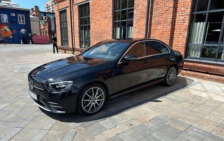 Mercedes-Benz E-Класс, 2021 год, 3 300 000 рублей, 2 фотография