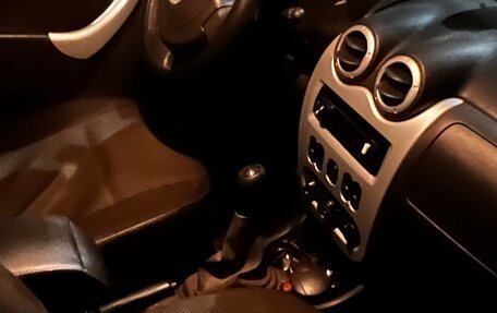 Renault Sandero I, 2012 год, 616 000 рублей, 3 фотография