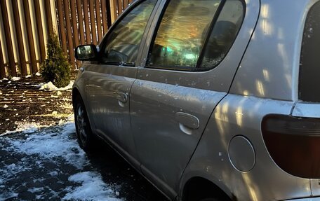 Toyota Yaris I рестайлинг, 2002 год, 295 000 рублей, 4 фотография