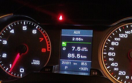 Audi A4, 2011 год, 950 000 рублей, 15 фотография