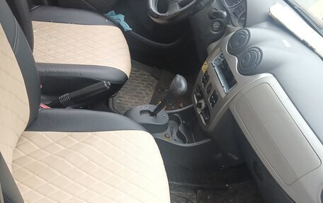 Renault Sandero I, 2010 год, 250 000 рублей, 2 фотография