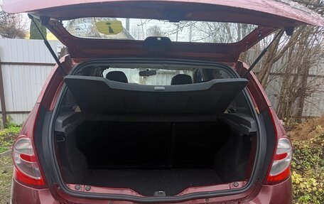 Renault Sandero I, 2010 год, 250 000 рублей, 3 фотография