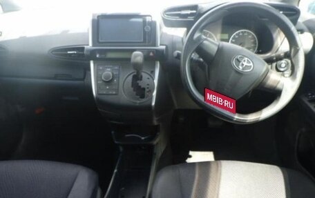 Toyota Wish II, 2013 год, 1 137 000 рублей, 6 фотография