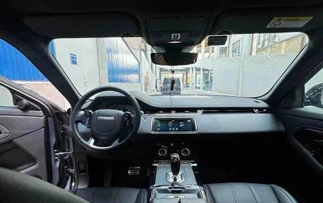 Land Rover Range Rover Evoque II, 2021 год, 2 850 000 рублей, 4 фотография