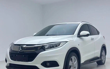Honda Vezel, 2022 год, 1 660 000 рублей, 1 фотография