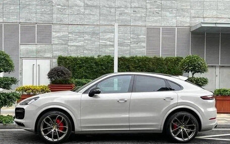 Porsche Cayenne III, 2022 год, 8 650 000 рублей, 3 фотография