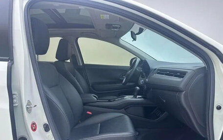 Honda Vezel, 2022 год, 1 660 000 рублей, 12 фотография