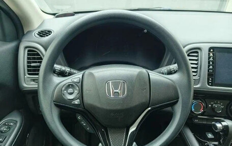 Honda Vezel, 2022 год, 1 660 000 рублей, 10 фотография