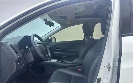 Honda Vezel, 2022 год, 1 660 000 рублей, 9 фотография